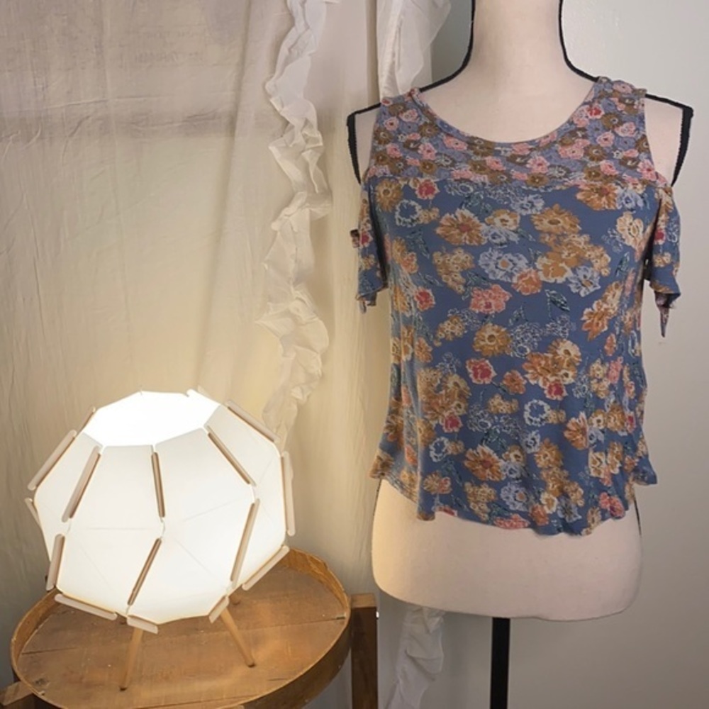 Lucky Brand Floral Cold Shoulder‎ Tie Detail Sleeve Top Size Small